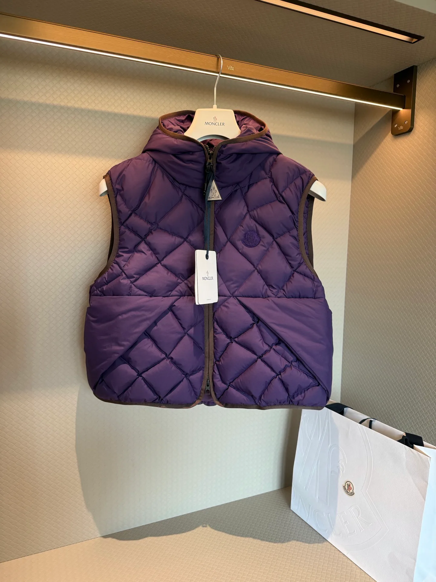 Women's Vests MONCLER 18391939