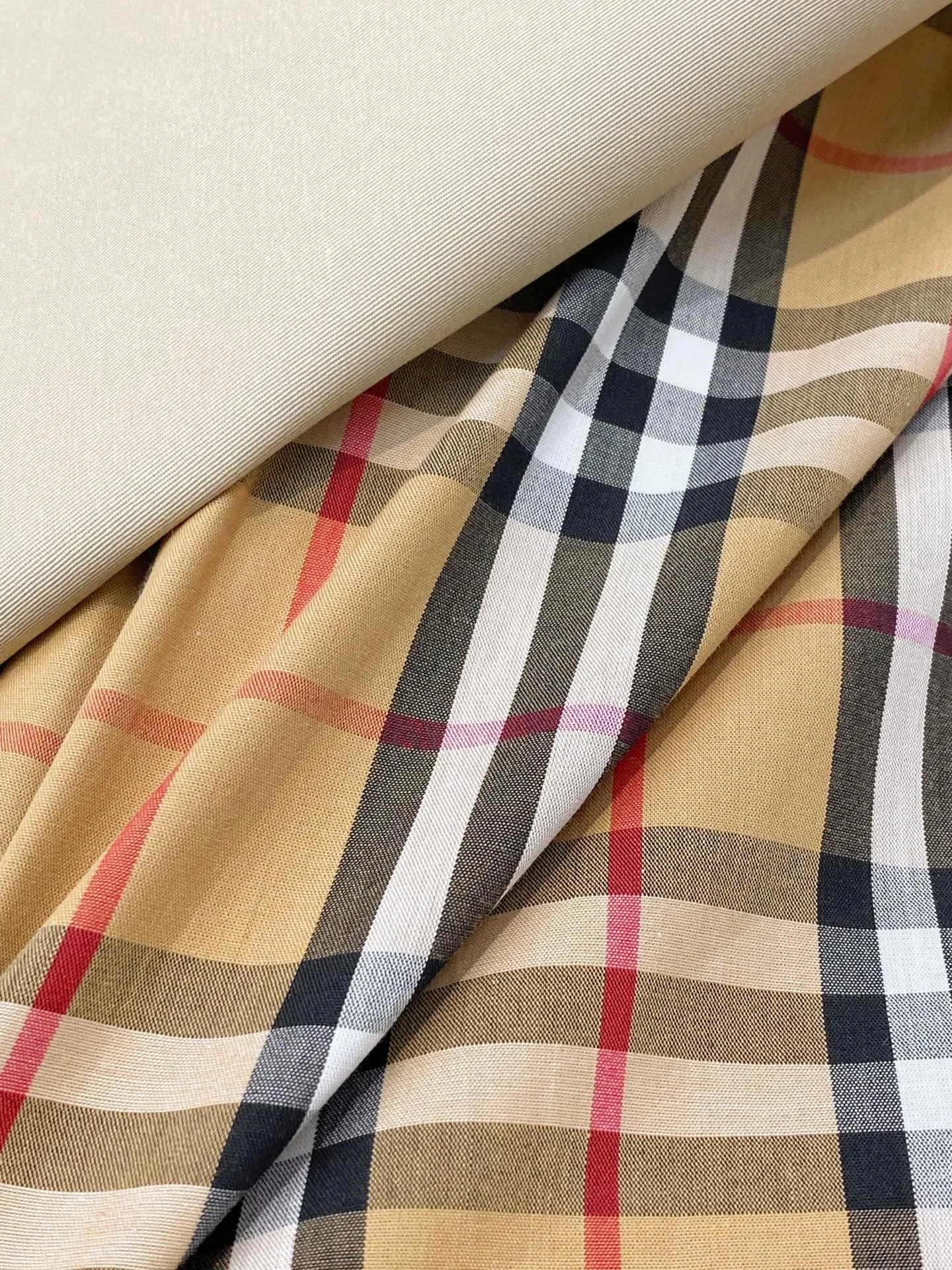 Women's Trench Coats BURBERRY 18141576