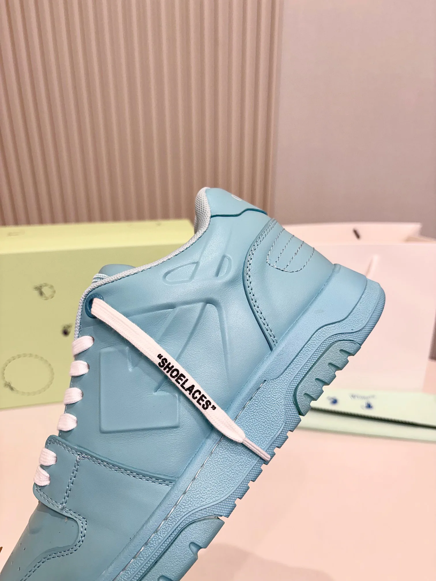 Women's Sneakers OFF-WHITE 18158667