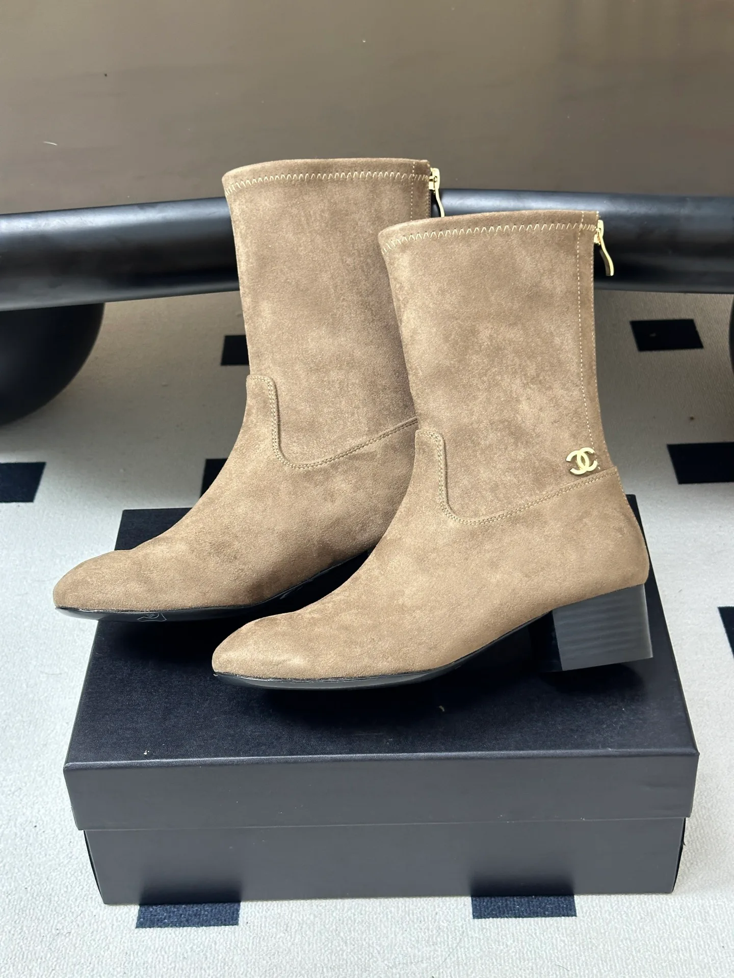 Women's Booties CHANEL 18049171