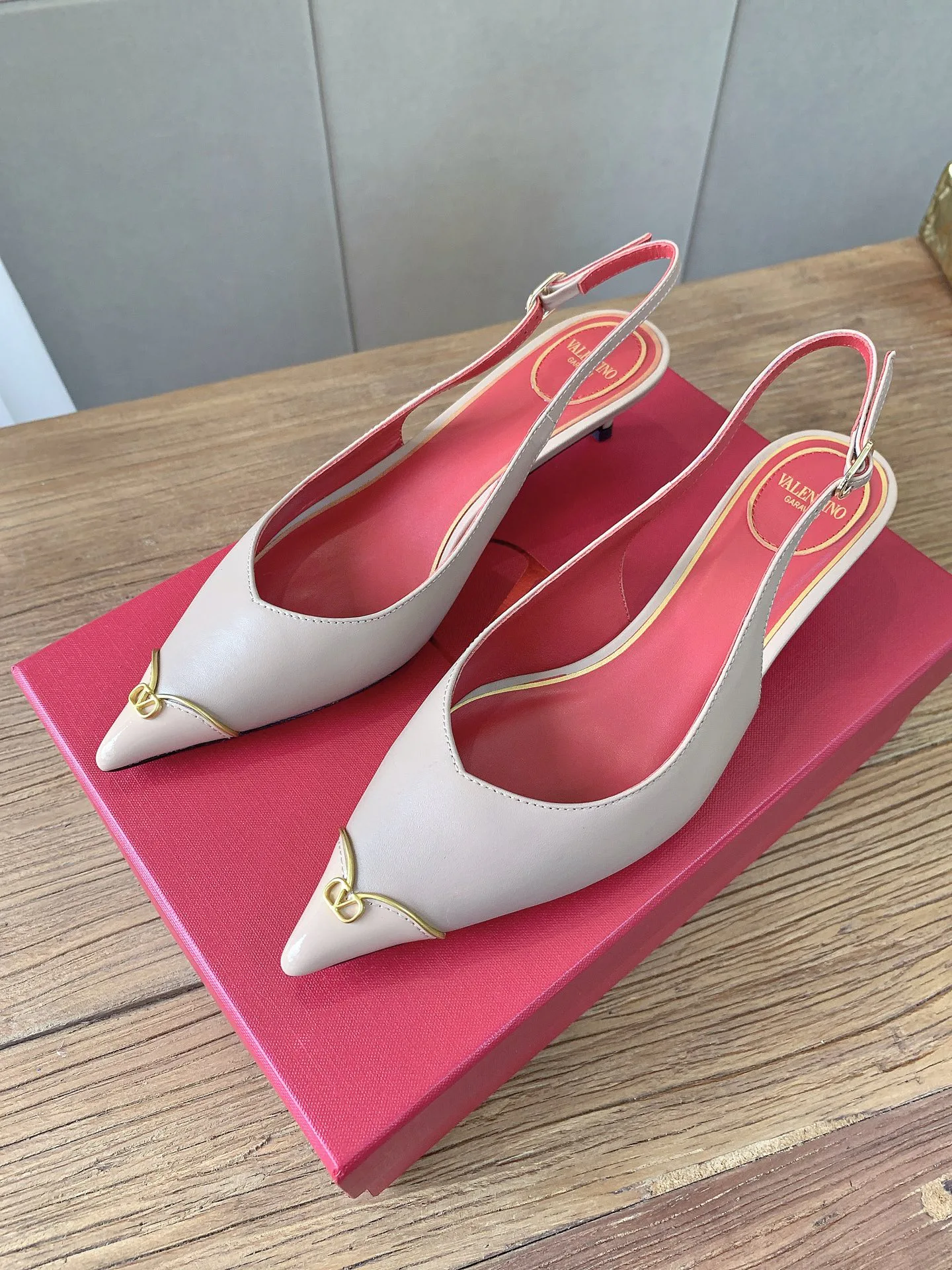 Women's Heels VALENTINO 16942057