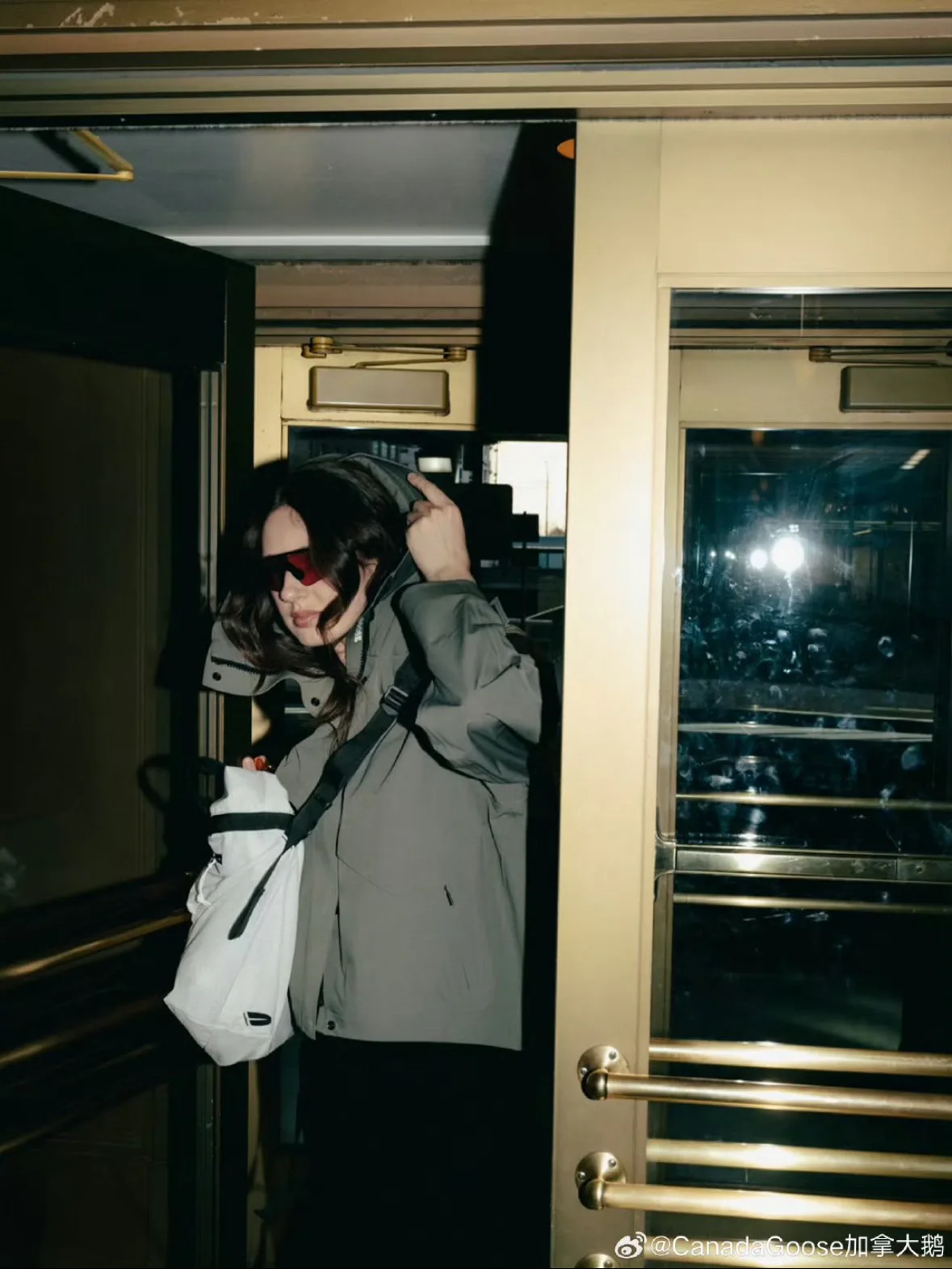 Women's Jackets And Down Jackets CANADA GOOSE 18132015