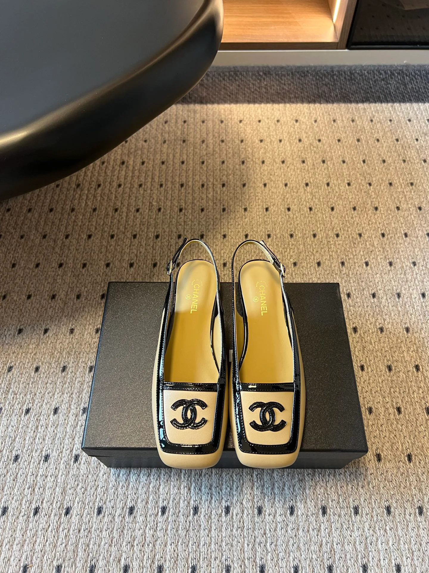Women's Open-Toe Sandals CHANEL 17696225