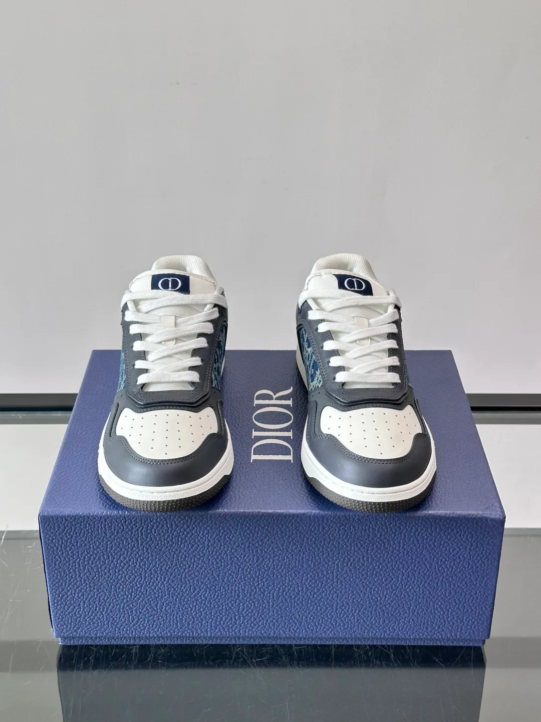 Women's Sneakers CHRISTIAN DIOR 18055072