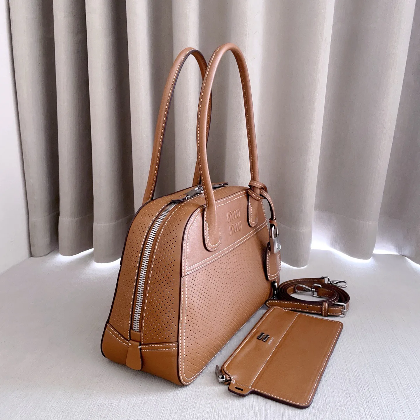 Women's Classic Handbags MIU MIU 17810529