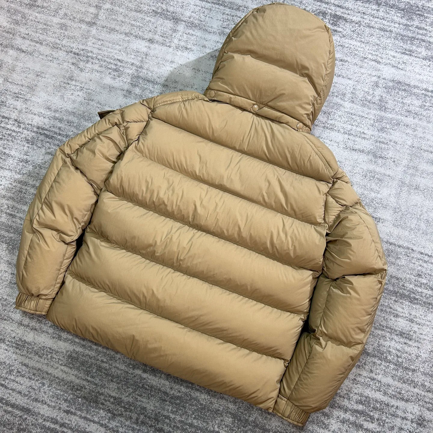 Women's Jackets And Down Jackets MONCLER 18134101