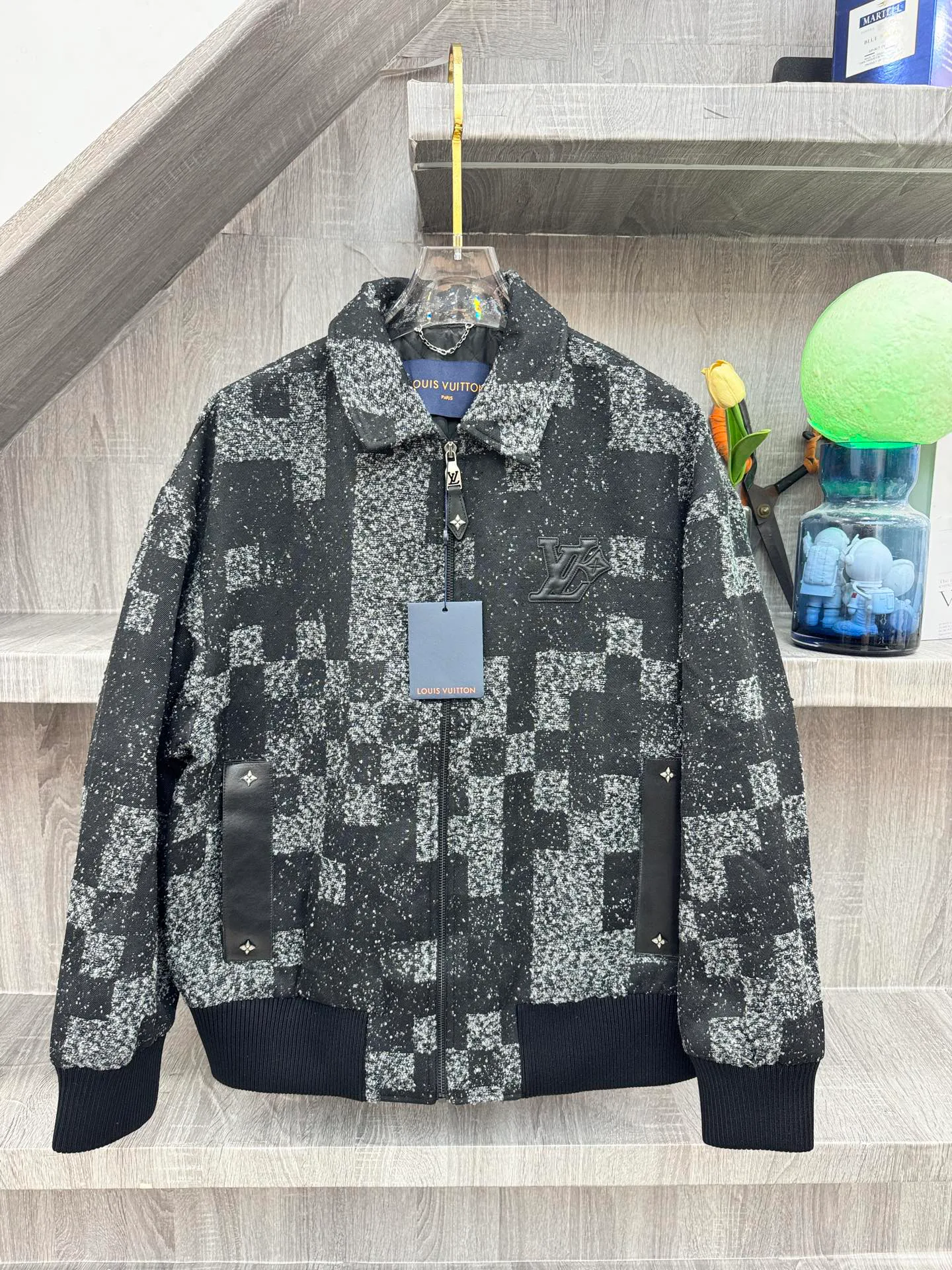 Men's Jackets And Down Jackets LOUIS VUITTON 18140180