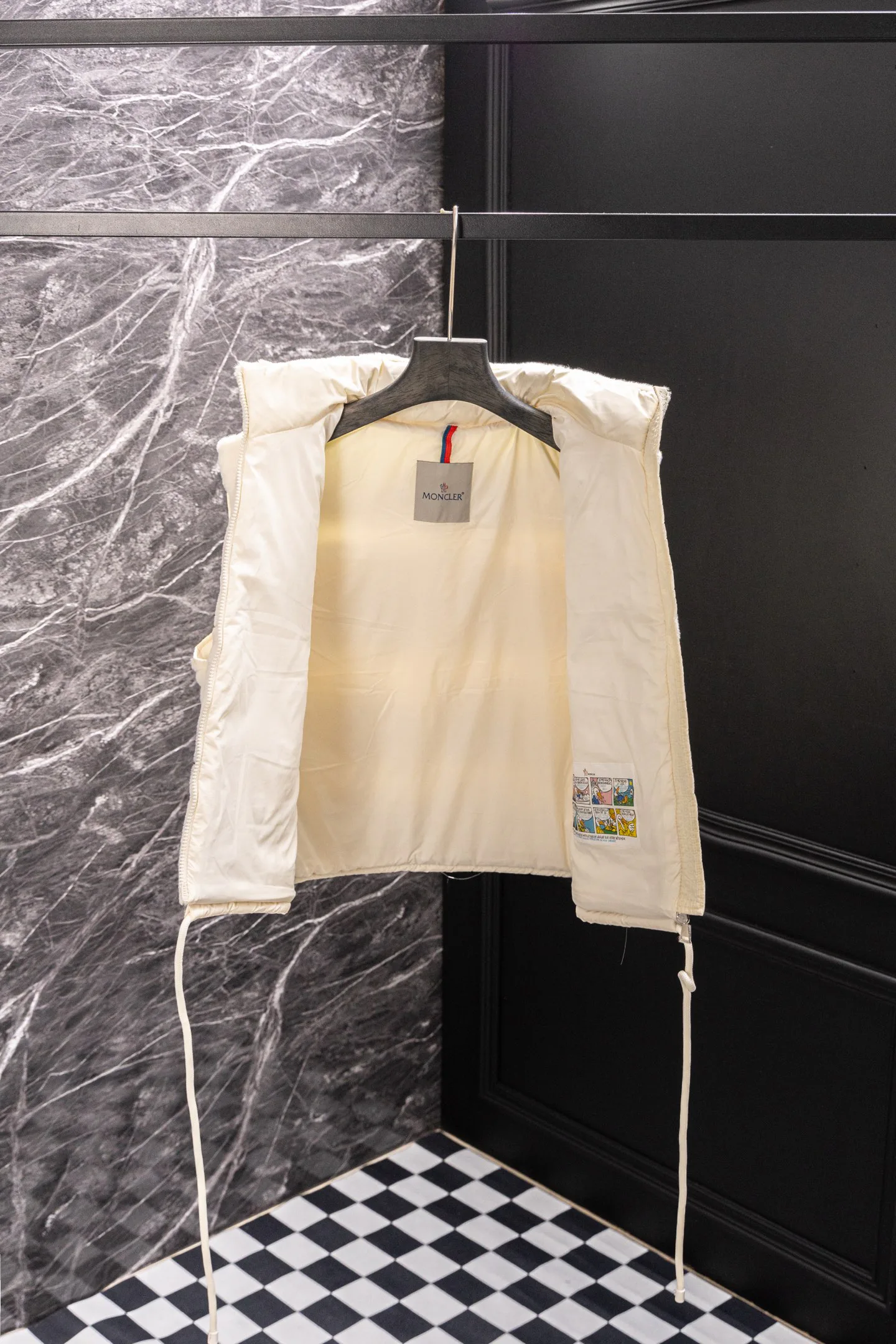 Women's Vests MONCLER 18507218