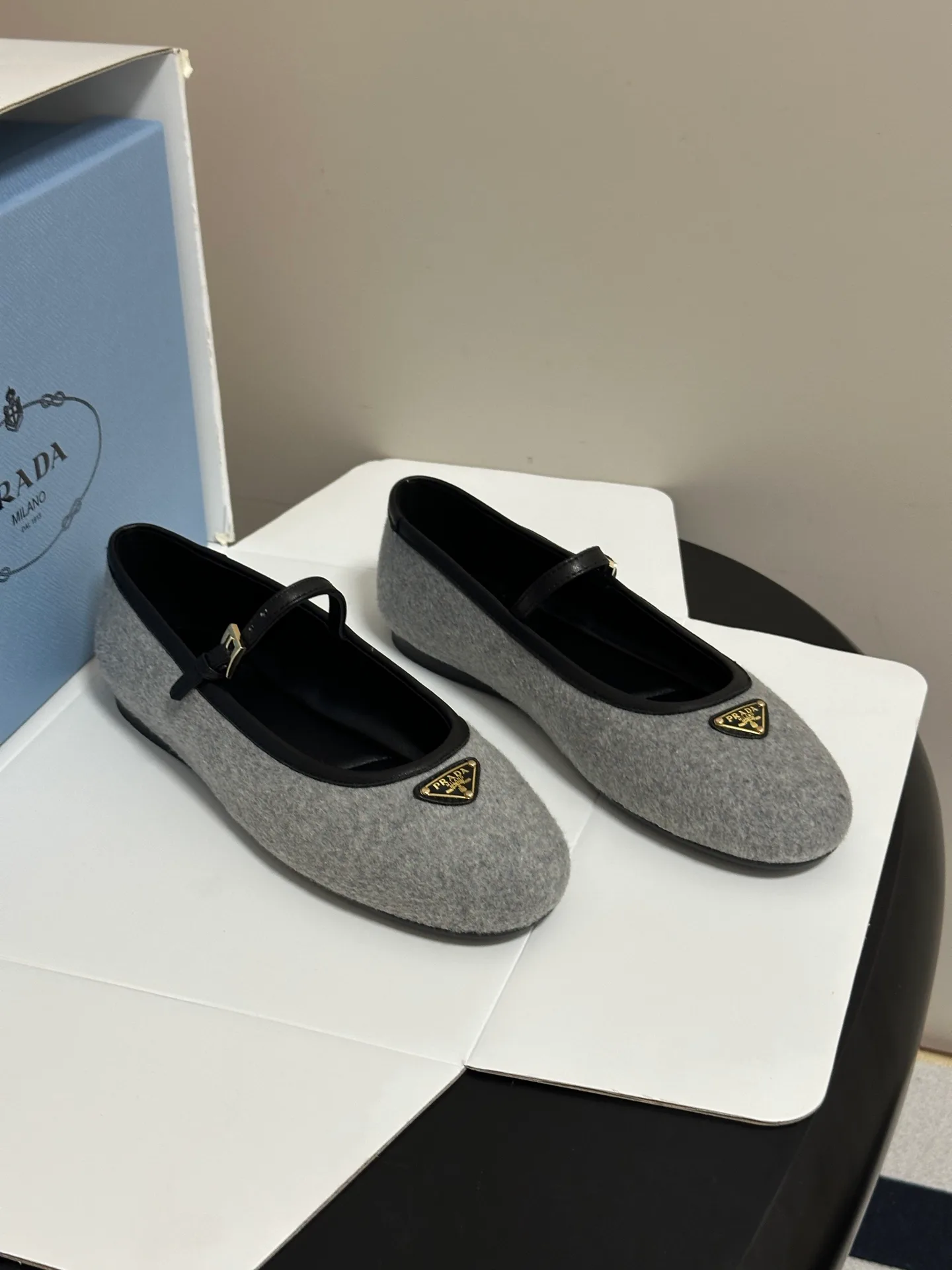 Women's Ballet Flats PRADA 18520372