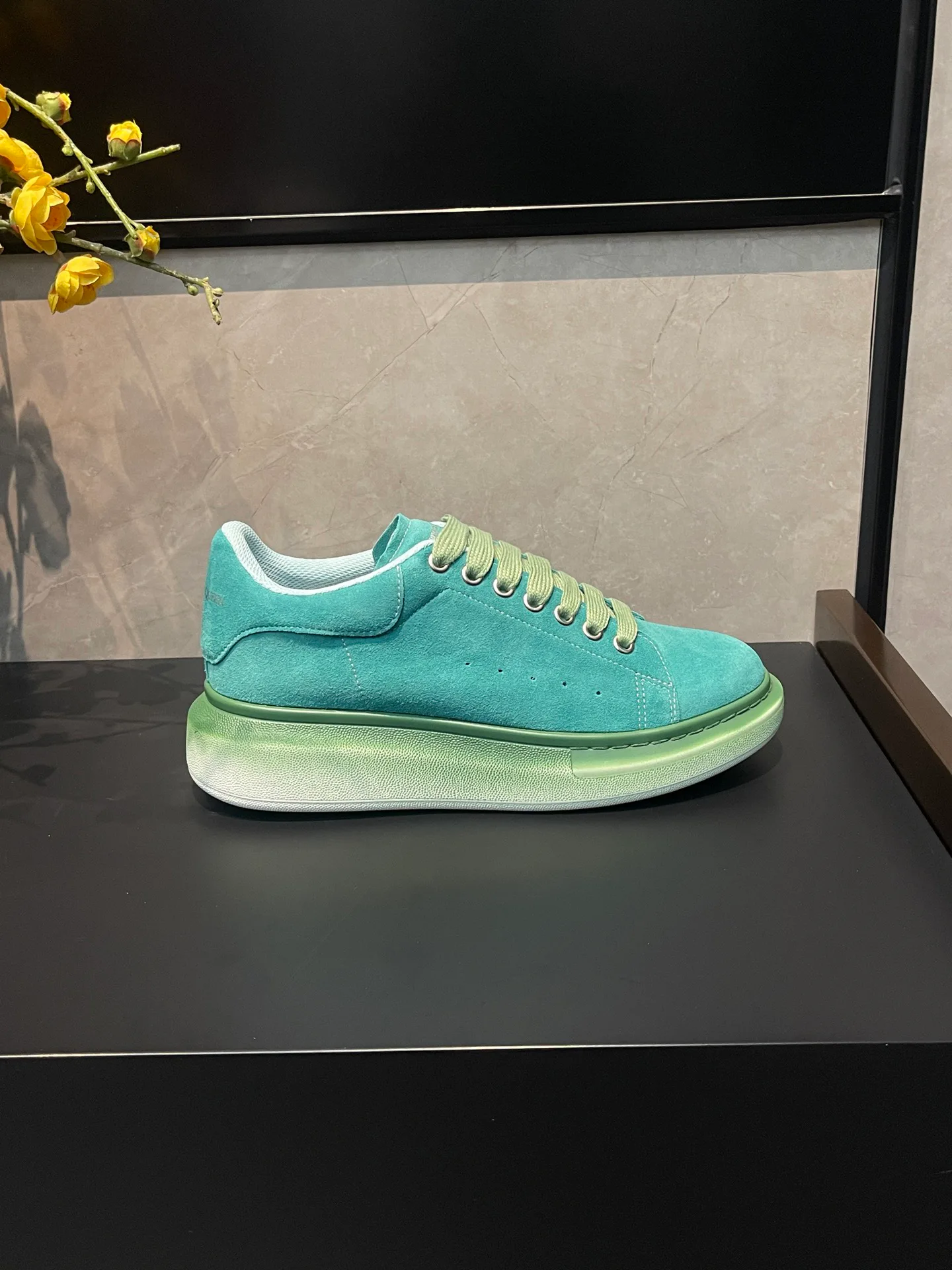 Women's Sneakers ALEXANDER MCQUEEN 17827922