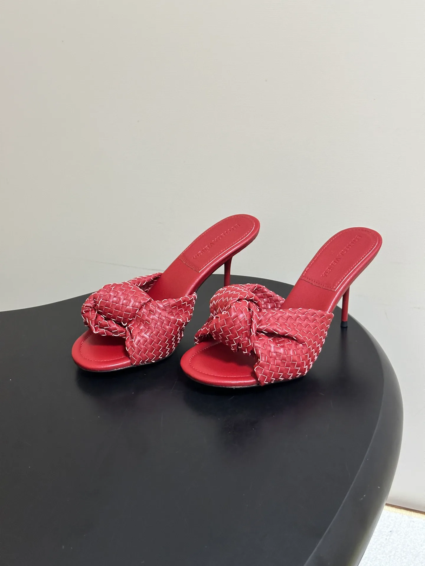 Women's Mules And Clogs BOTTEGA VENETA 17480734