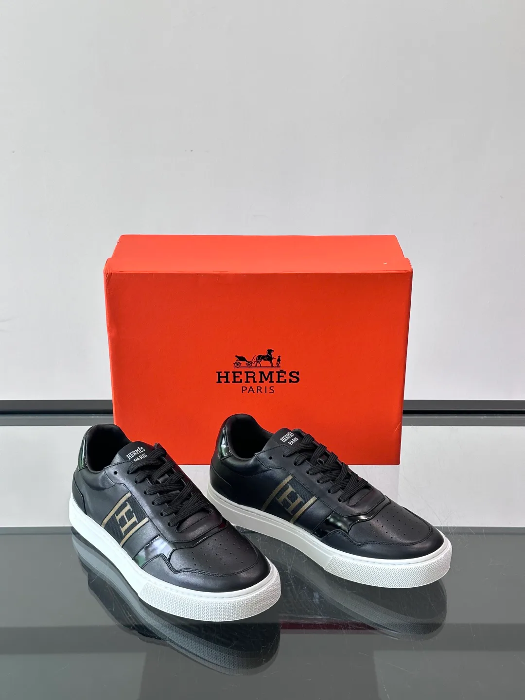 Women's Sneakers HERMES 17349430