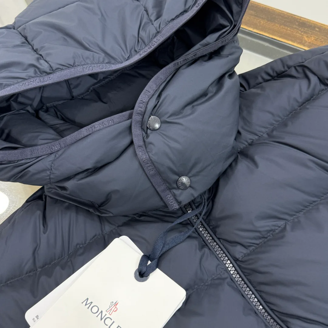Men's Jackets And Down Jackets MONCLER 17827393