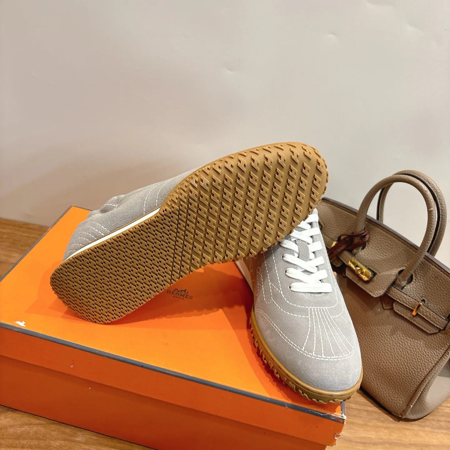 Women's Sneakers HERMES 18006068