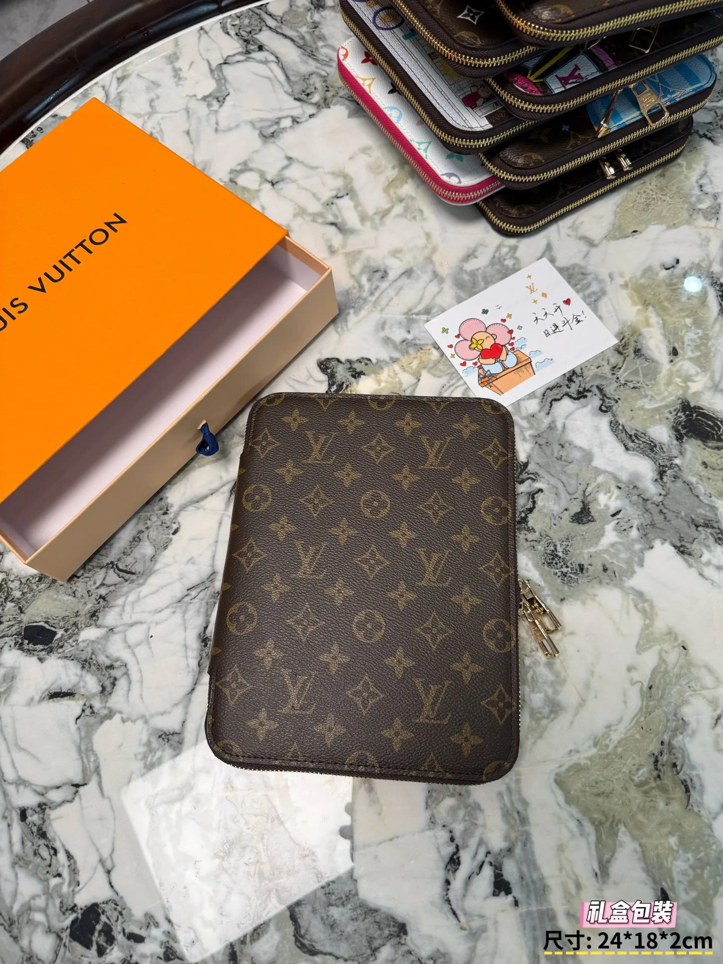 Women's Clutches LOUIS VUITTON 18013760
