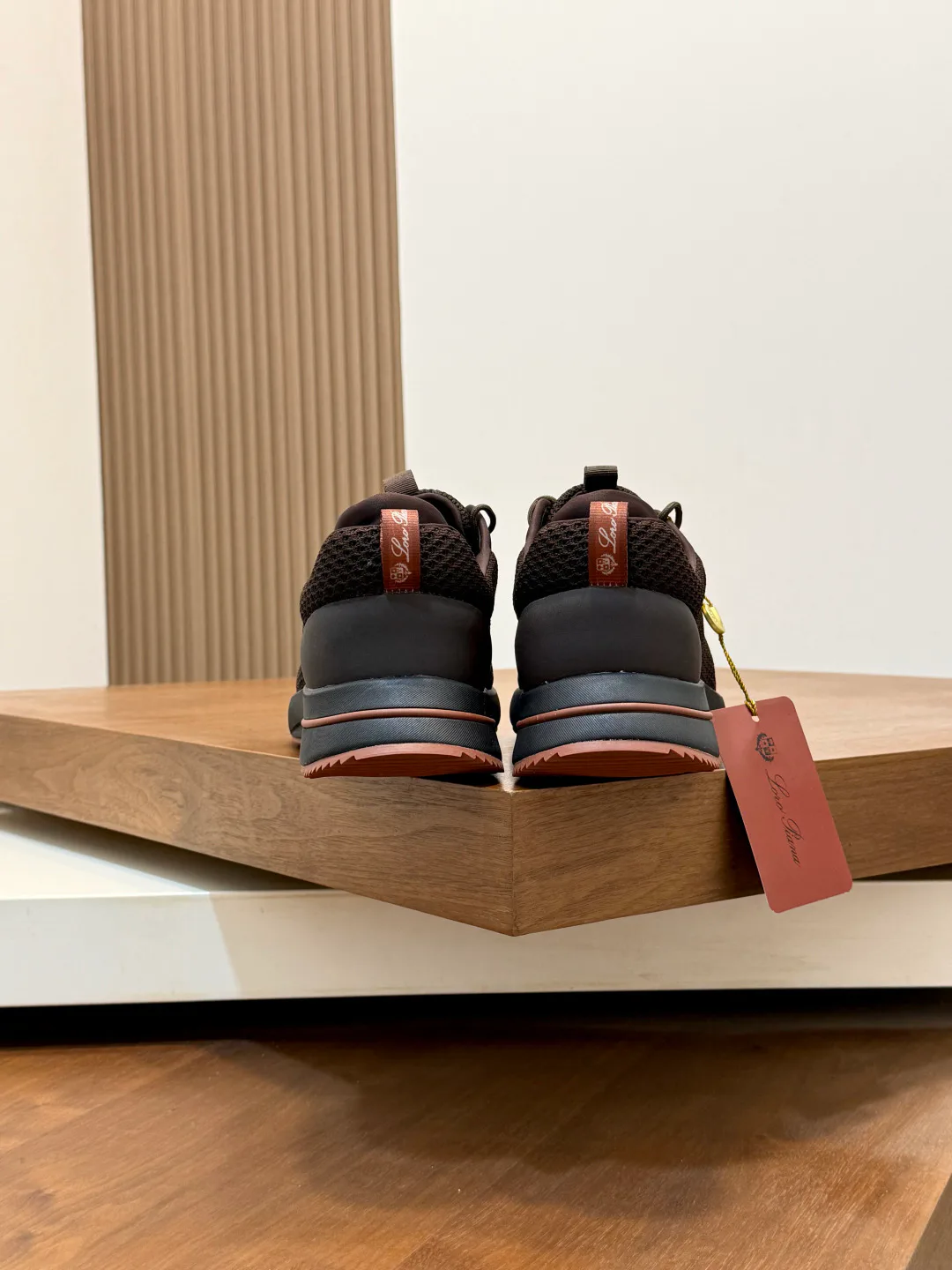 Men's Sneakers LORO PIANA 17830562