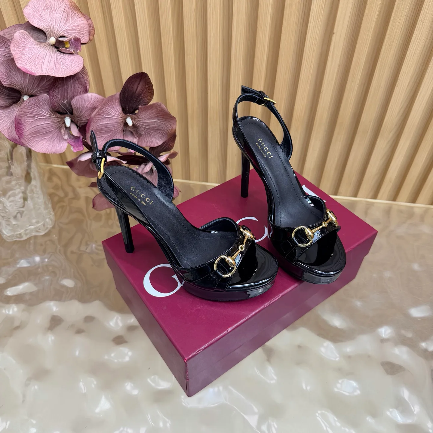 Women's Open-Toe Sandals GUCCI 17448811