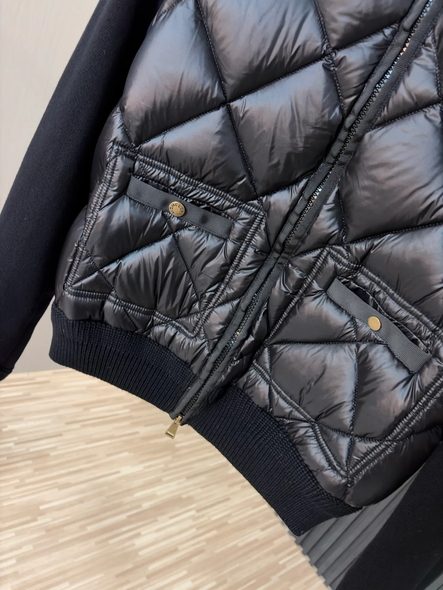 Men's Jackets And Down Jackets MONCLER 18231146