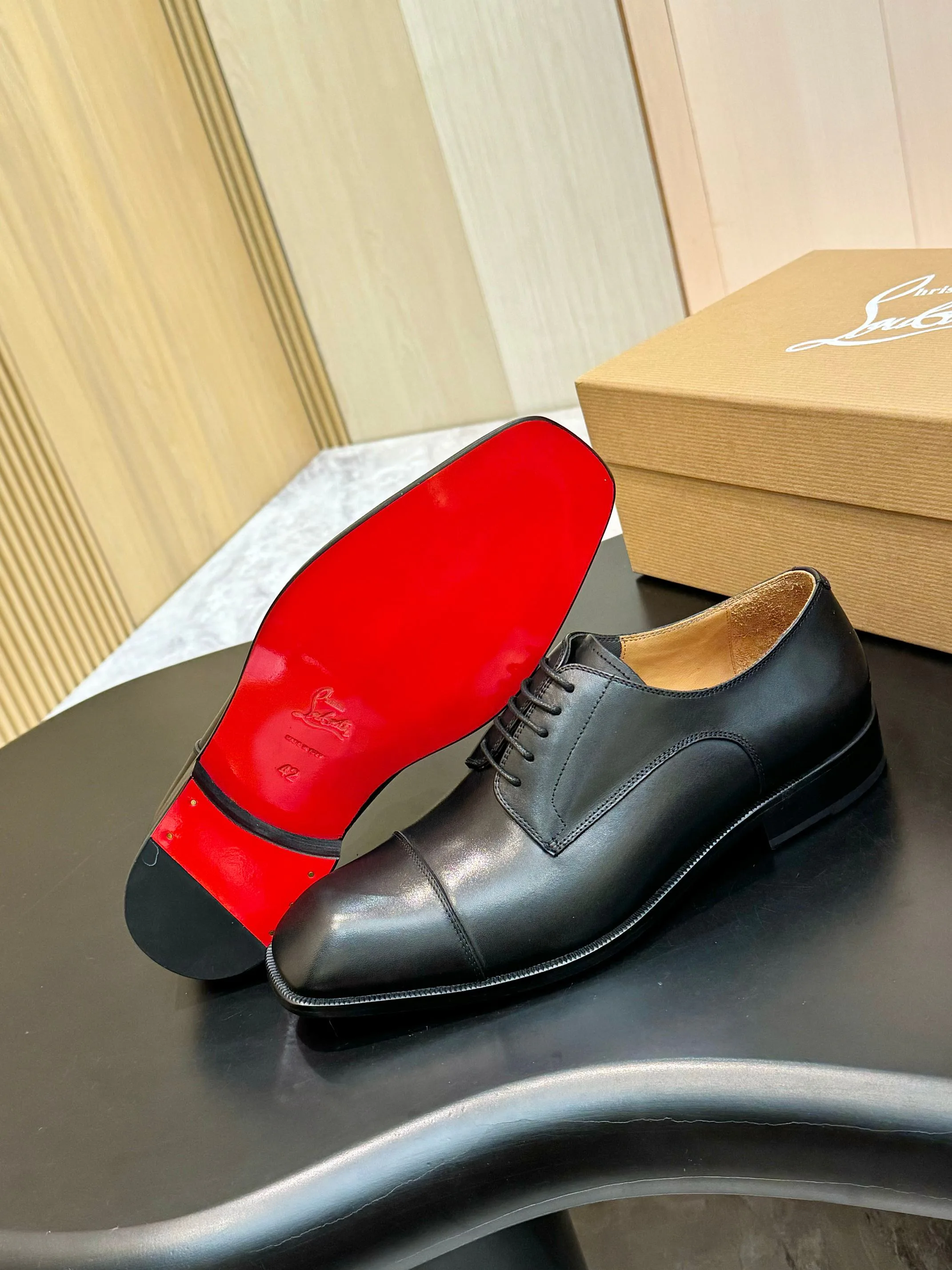 Men's Loafers And Dress Shoes CHRISTIAN LOUBOUTIN 18117229