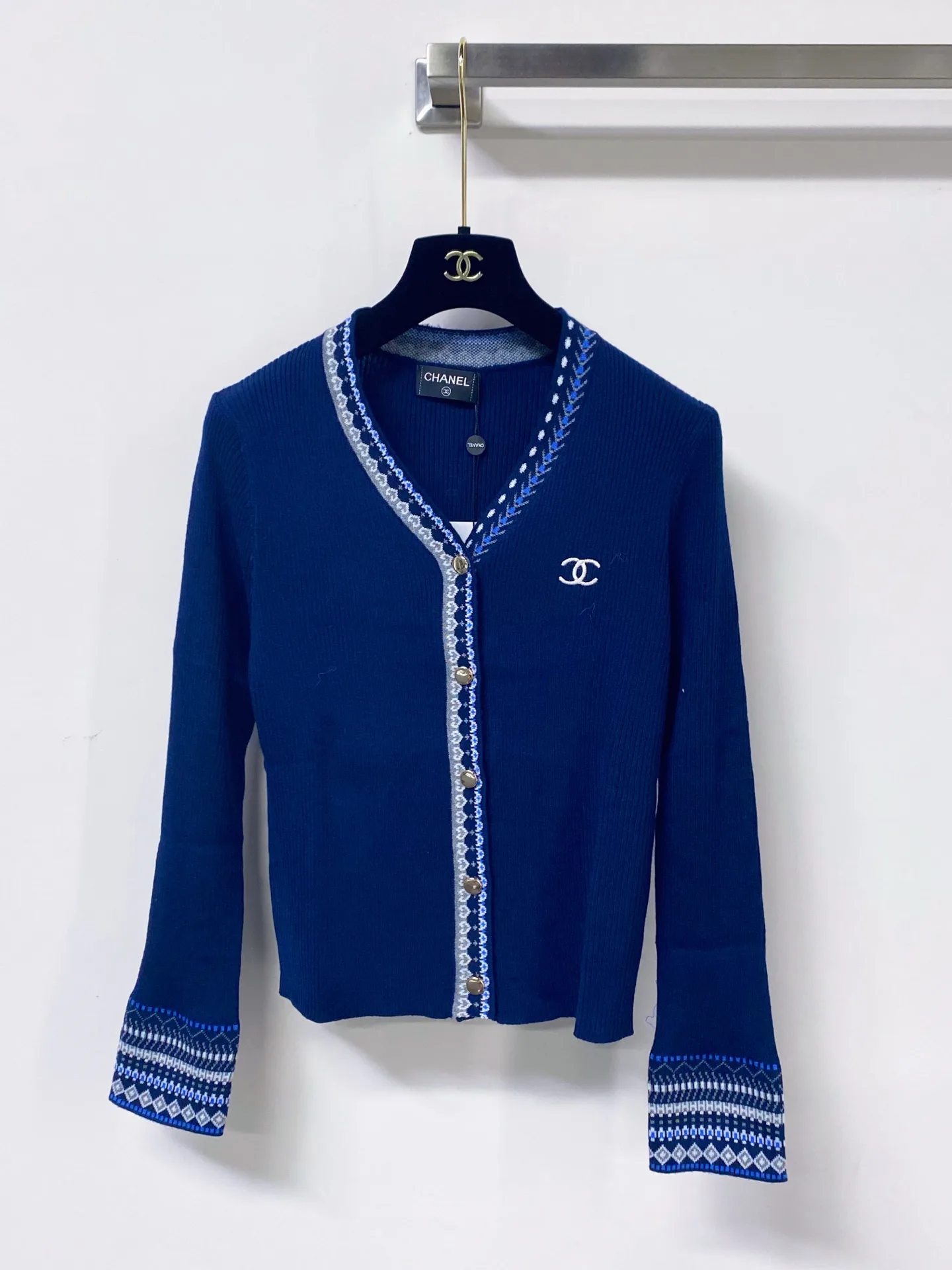 Women's Jumpers And Sweaters CHANEL 18305717