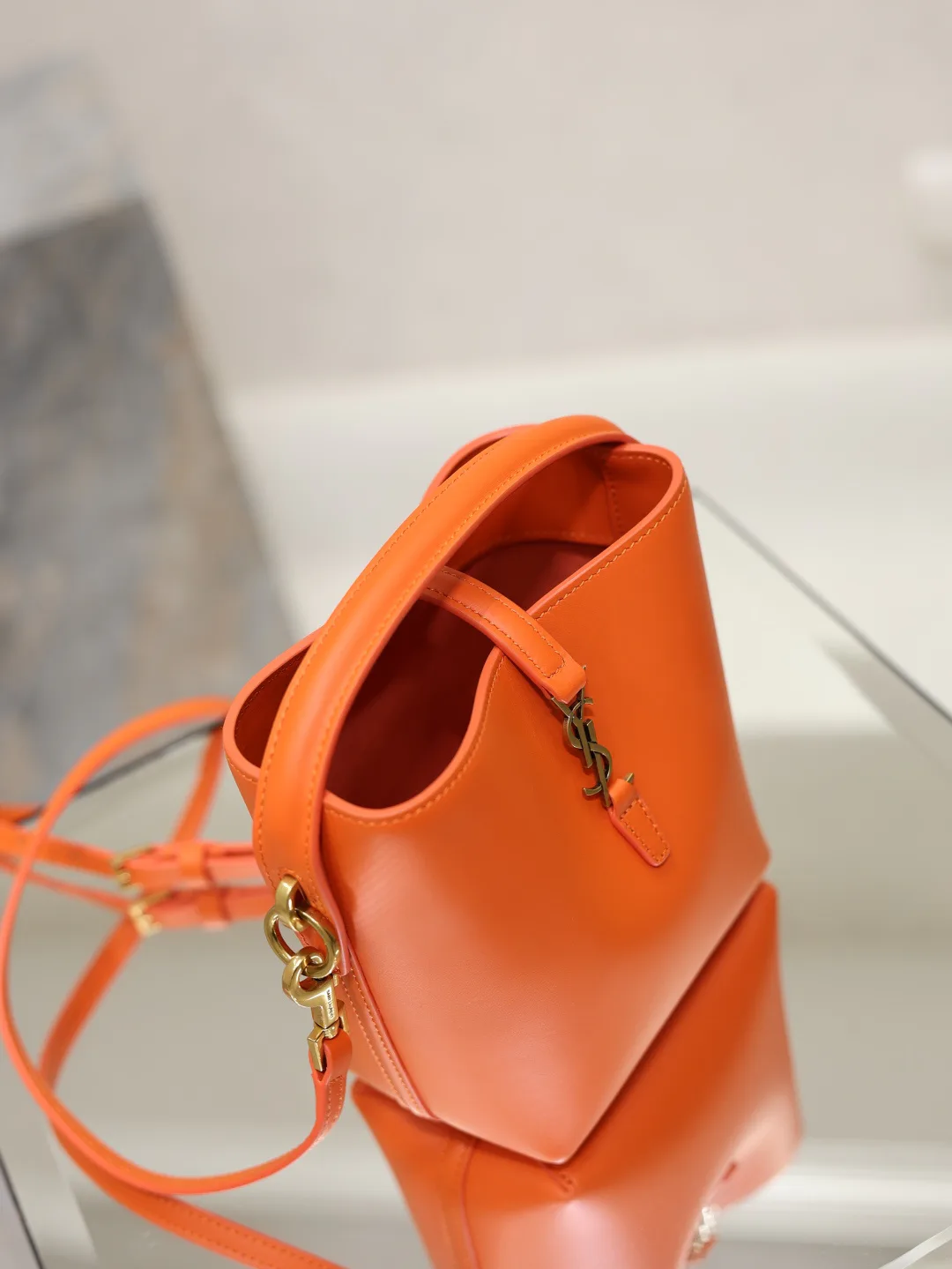 Women's Classic Handbags SAINT LAURENT 18321452
