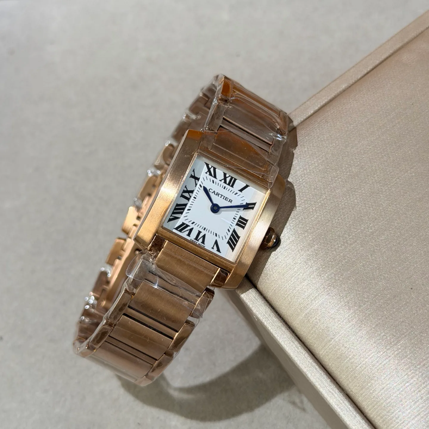 Women's Watches CARTIER 17650367