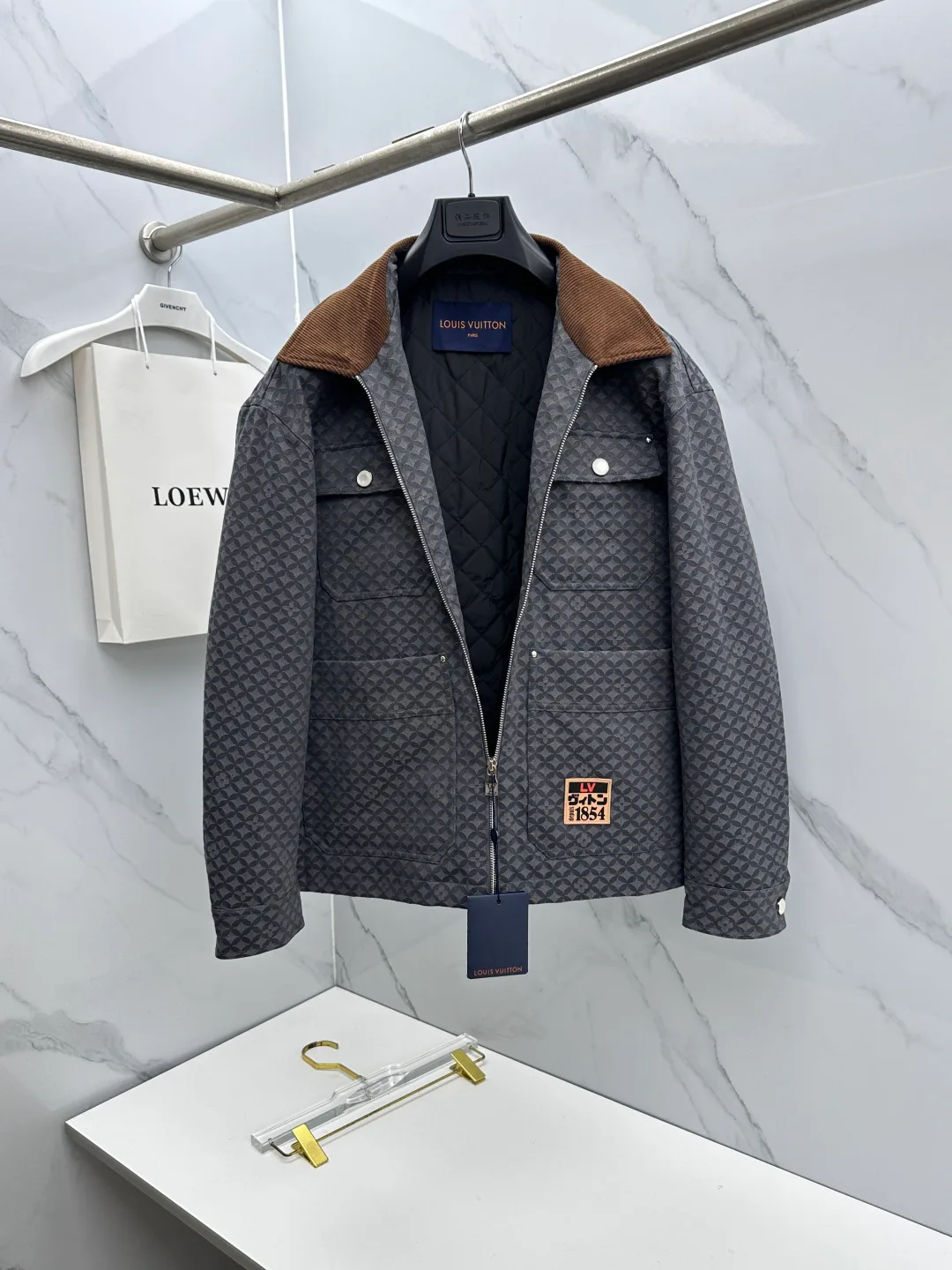 Men's Jackets And Down Jackets LOUIS VUITTON 17810341