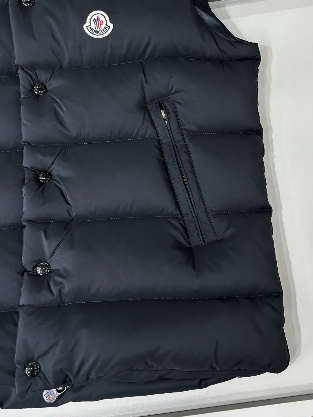 Жилеты Мужские Moncler 18596629