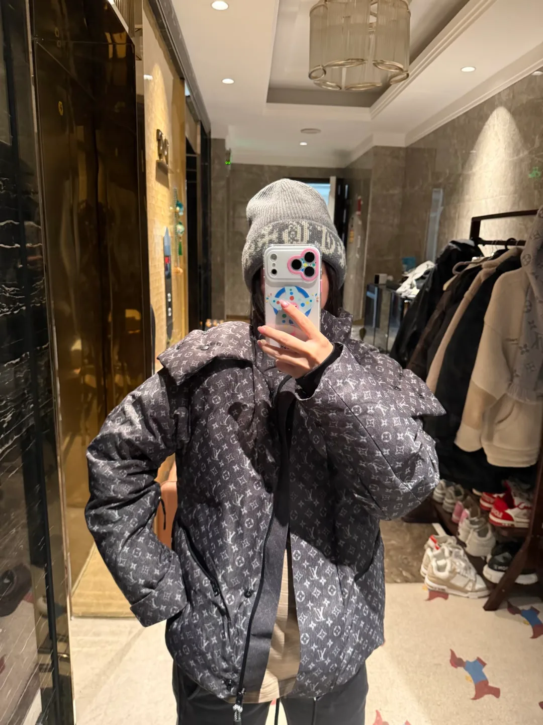 Women's Jackets And Down Jackets LOUIS VUITTON 17959962