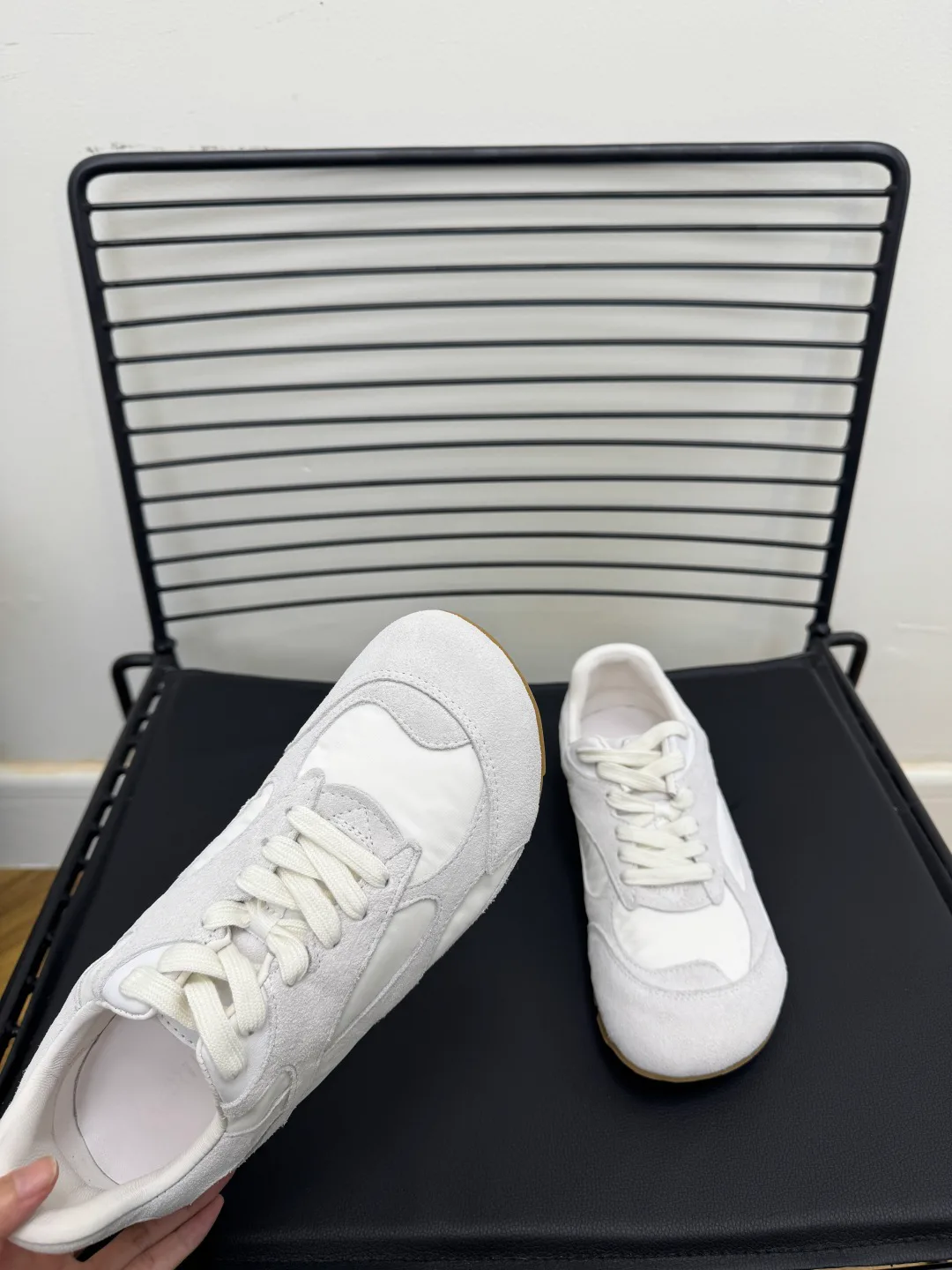 Women's Sneakers BOTTEGA VENETA 18367001