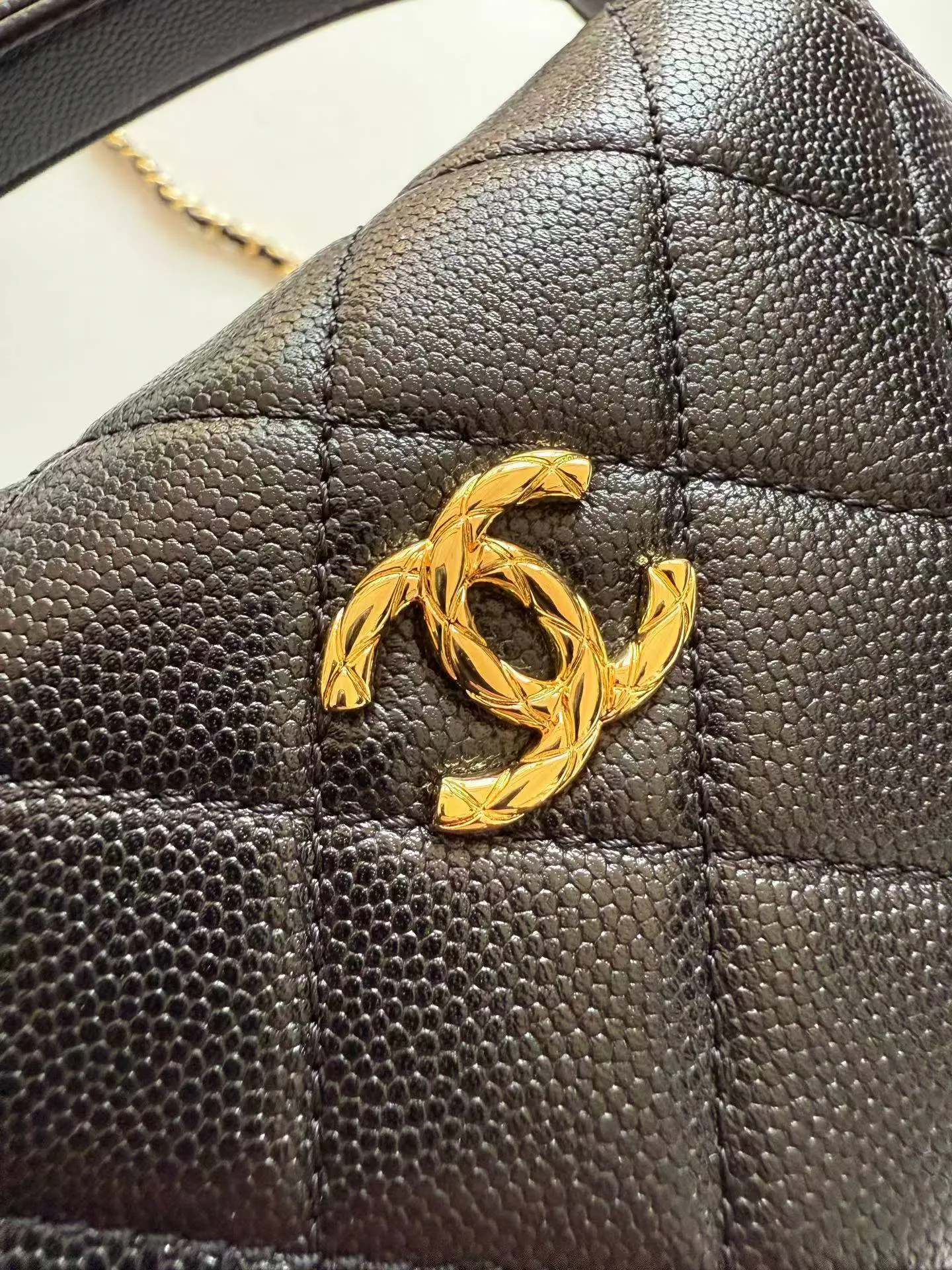 Women's Classic Handbags CHANEL 18526038