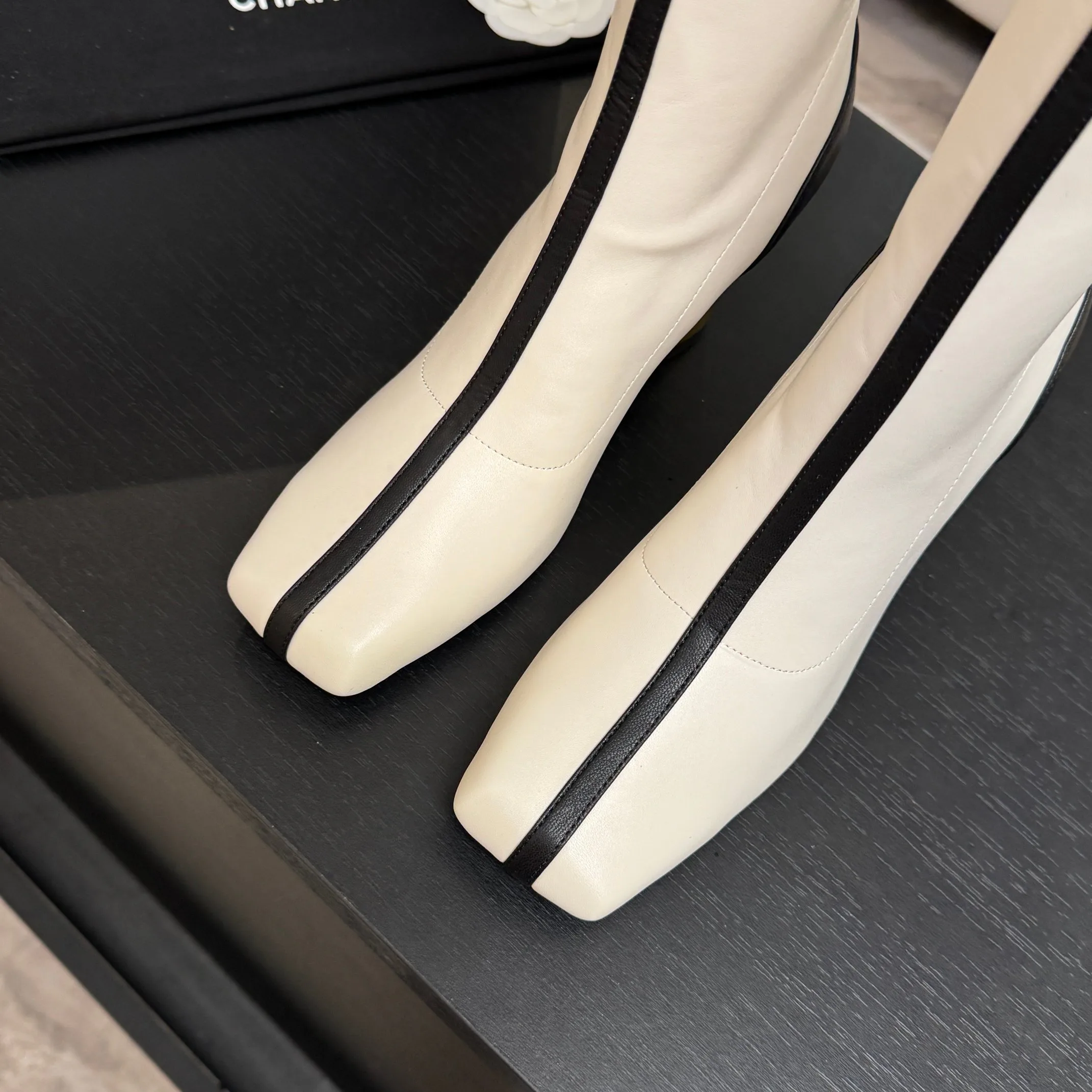 Women's Boots CHANEL 18154759