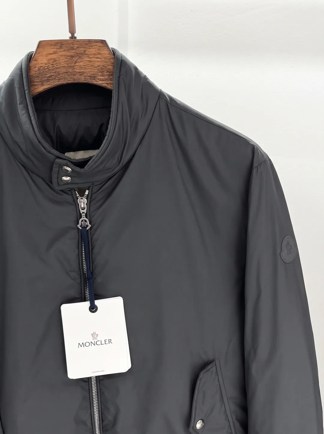 Куртки И Пуховики Мужские Prada 18596601