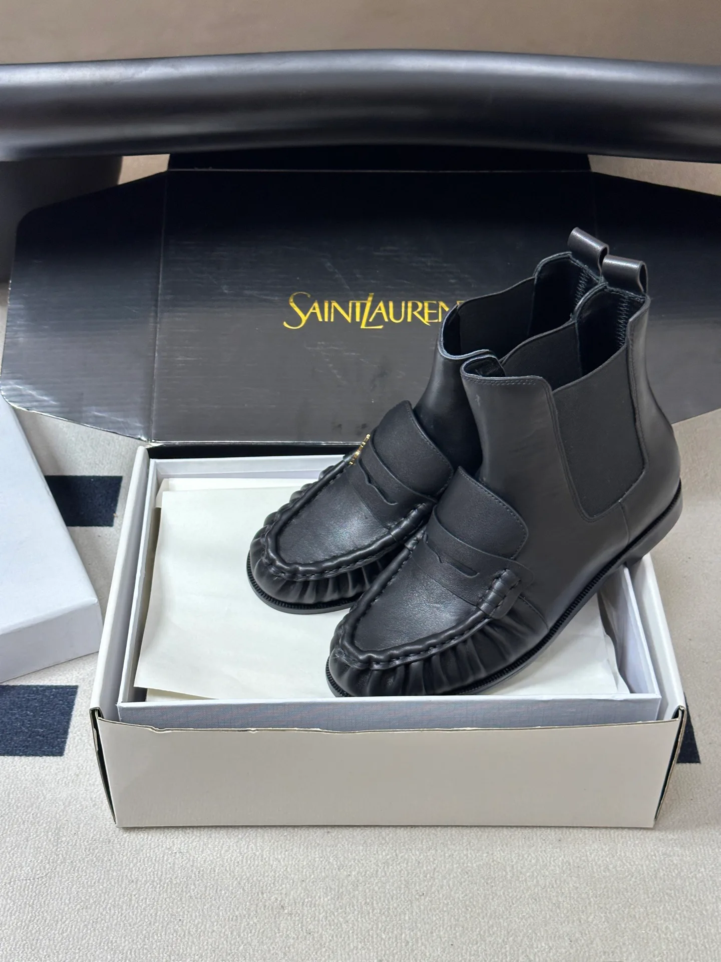 Women's Booties SAINT LAURENT 18340999