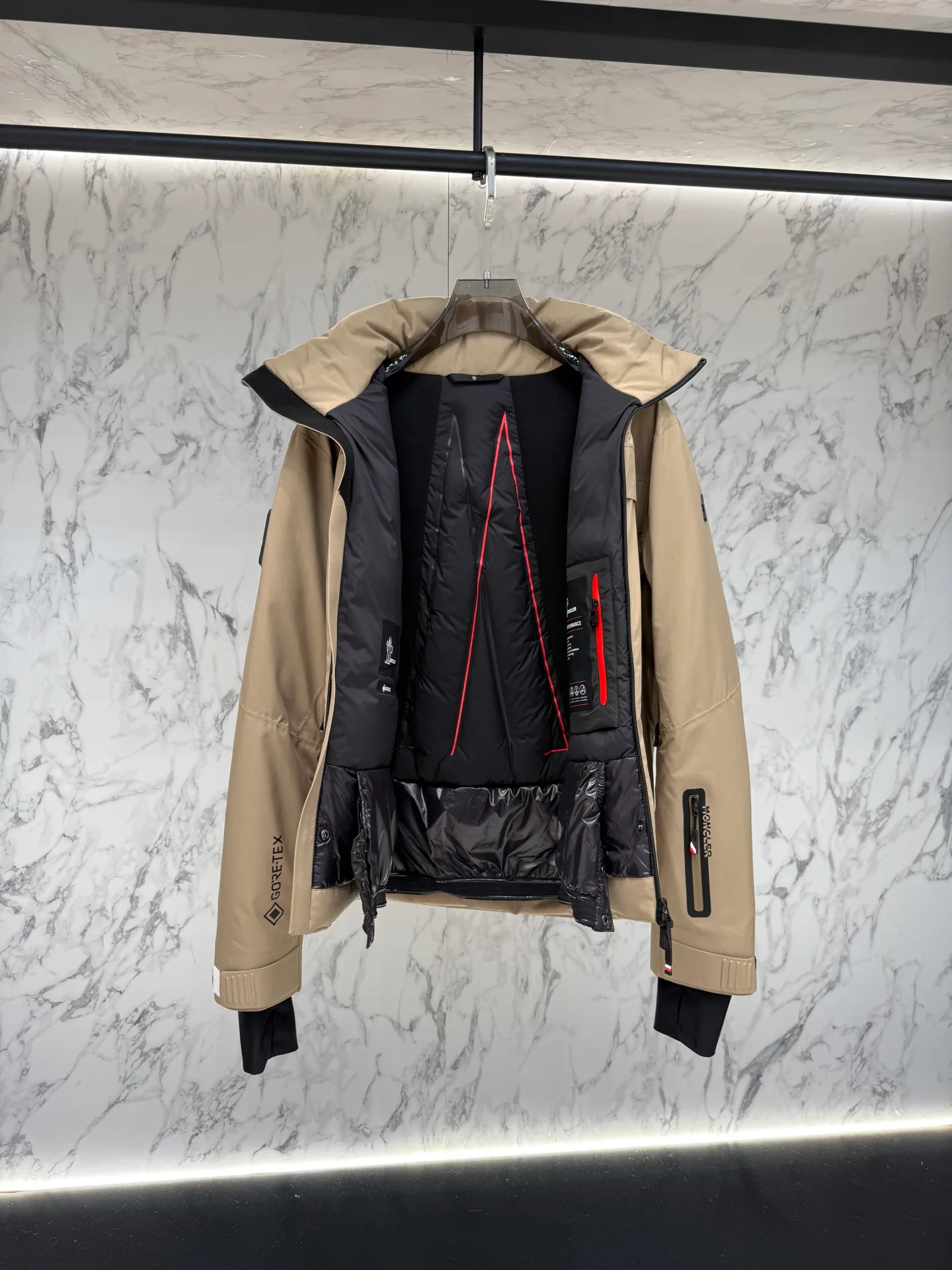 Men's Jackets And Down Jackets MONCLER 18279257