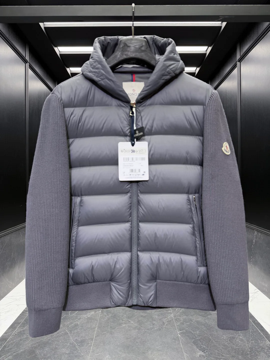 Men's Jackets And Down Jackets MONCLER 18184549