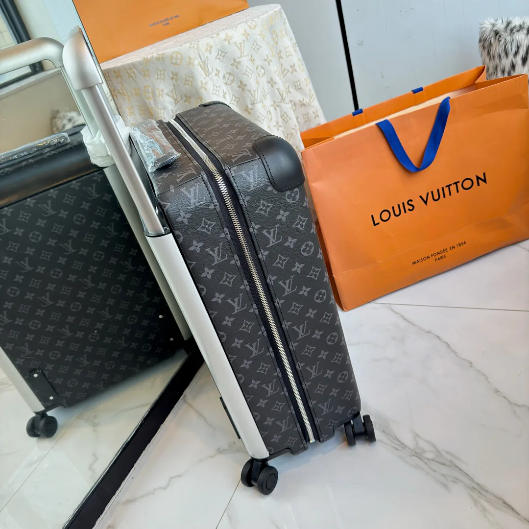 Suitcases LOUIS VUITTON 17675221