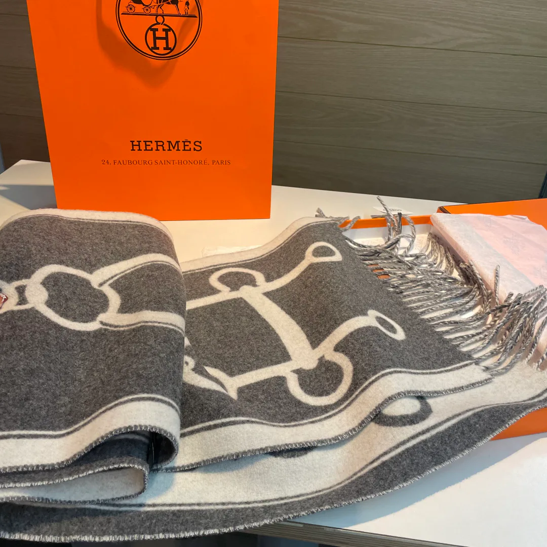 Scarves HERMES 18525779
