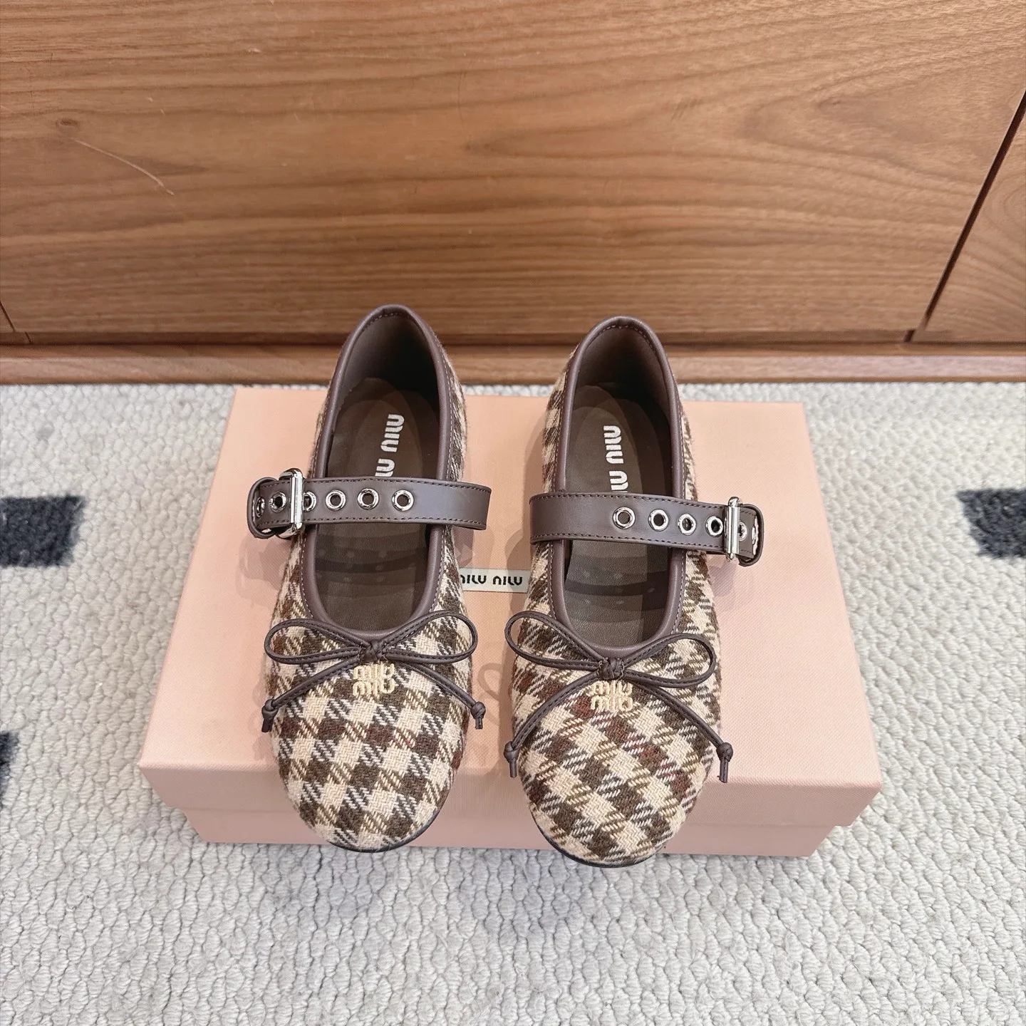 Балетки Женские Miu Miu 18613802