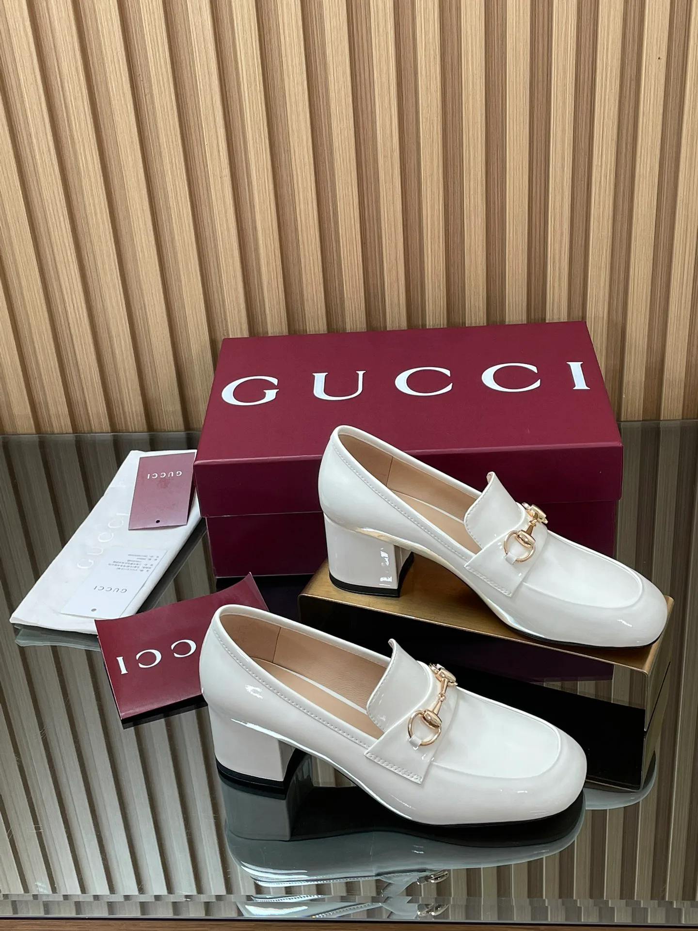 Women's Loafers And Moccasins GUCCI 18152967
