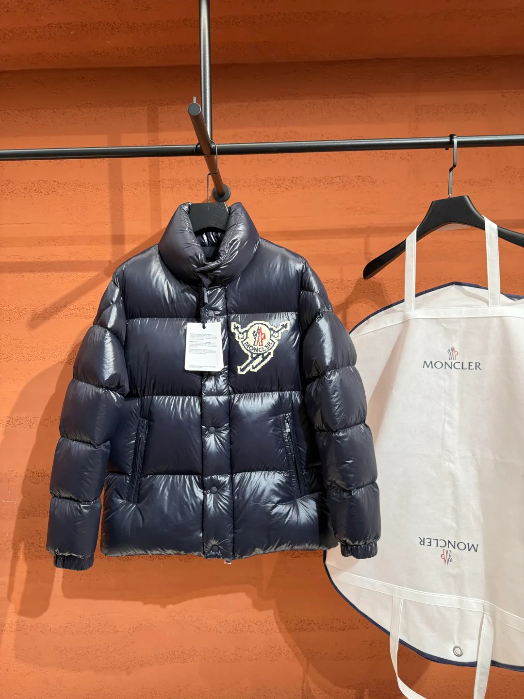 Men's Jackets And Down Jackets MONCLER 18237493
