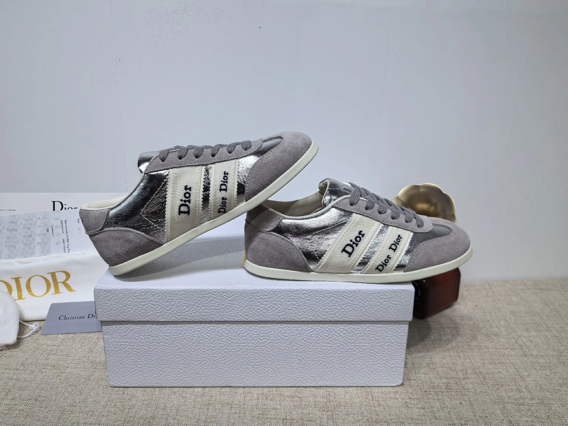 Women's Sneakers CHRISTIAN DIOR 17805347
