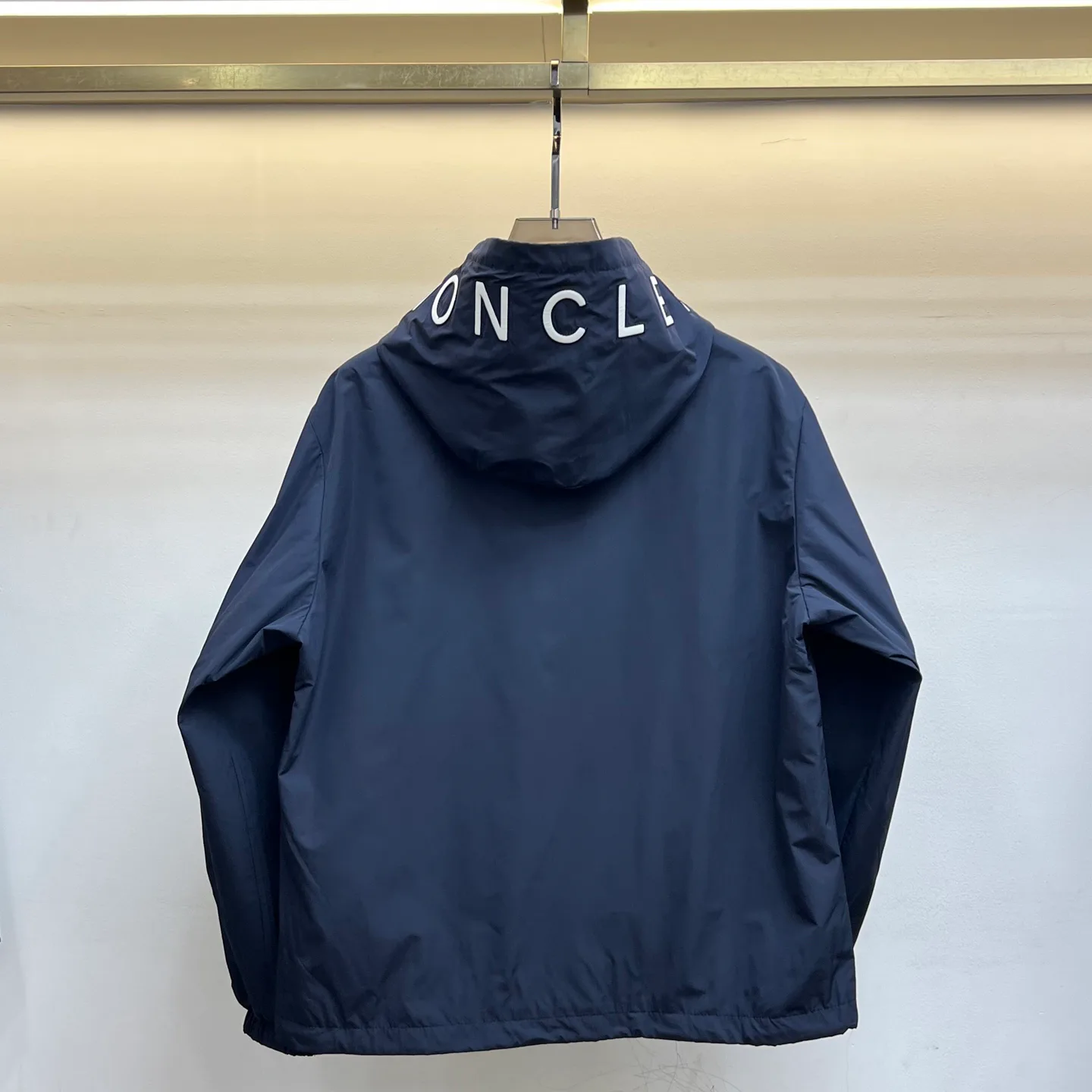 Women's Jackets And Down Jackets MONCLER 17340718