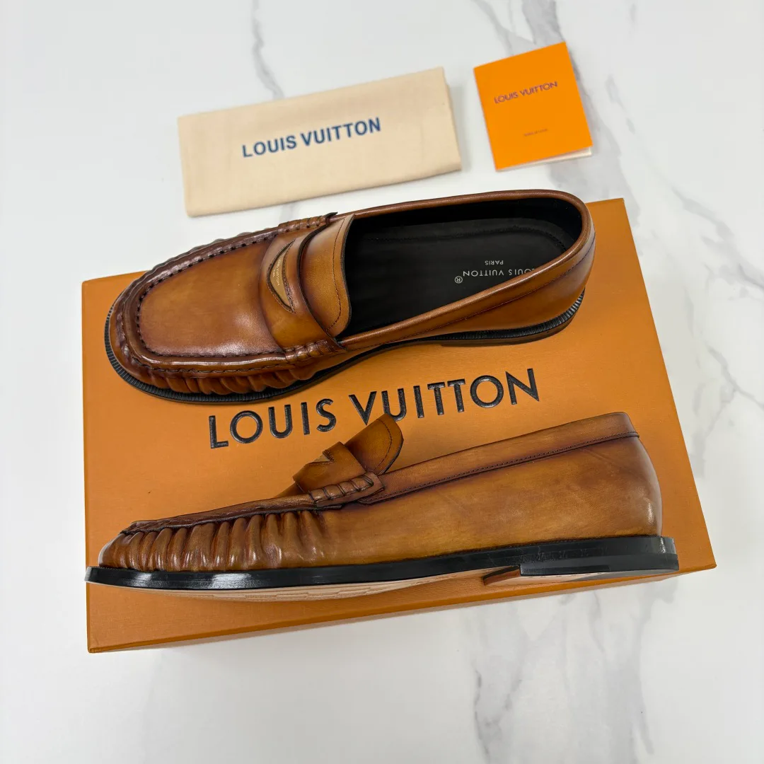 Men's Loafers And Dress Shoes LOUIS VUITTON 17884058