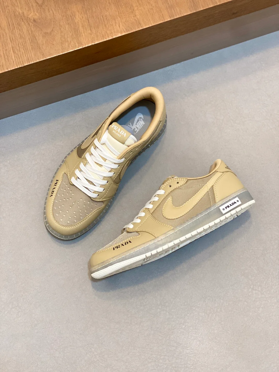 Men's Sneakers PRADA 18274570