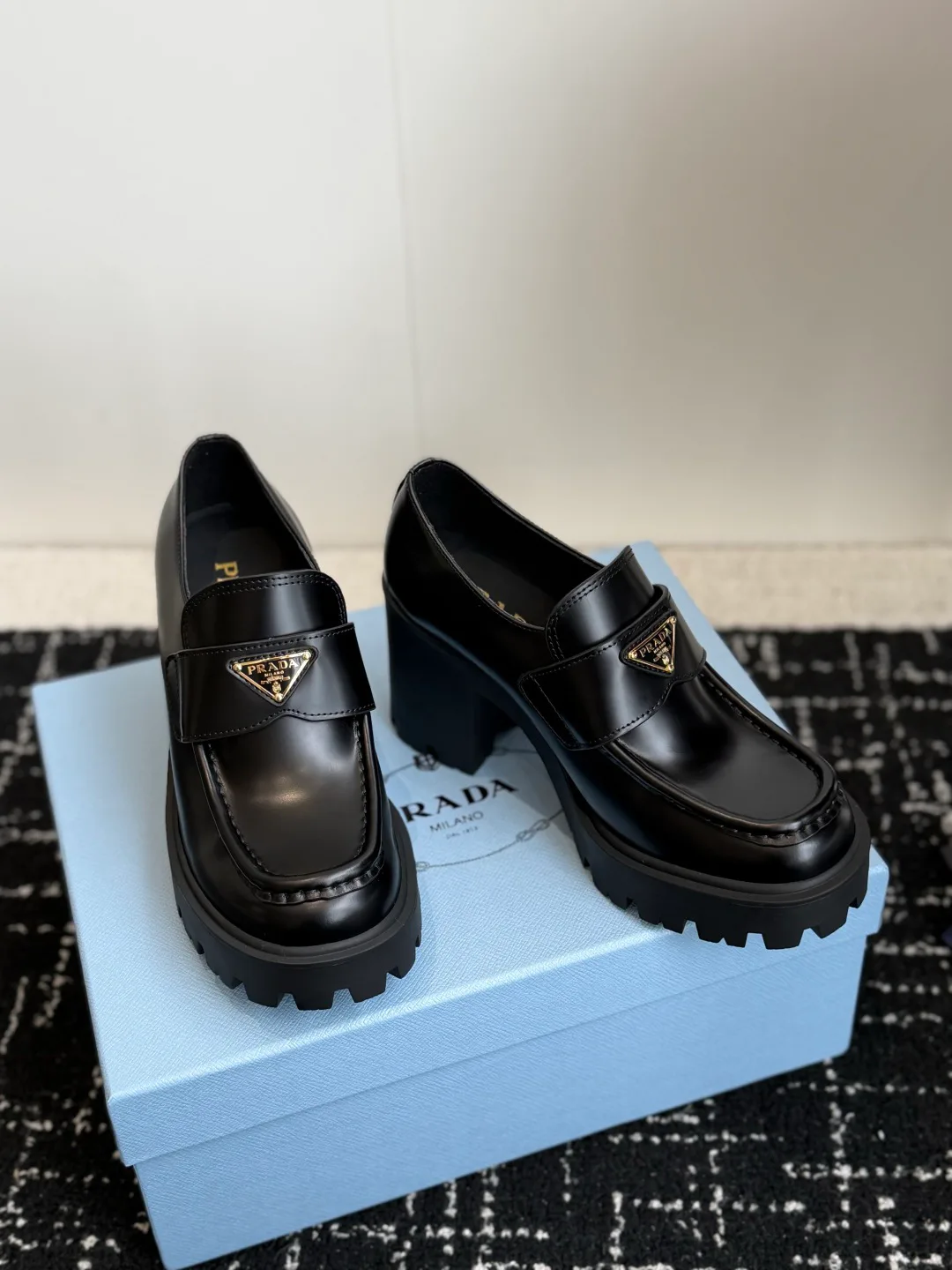 Women's Loafers And Moccasins PRADA 17915319