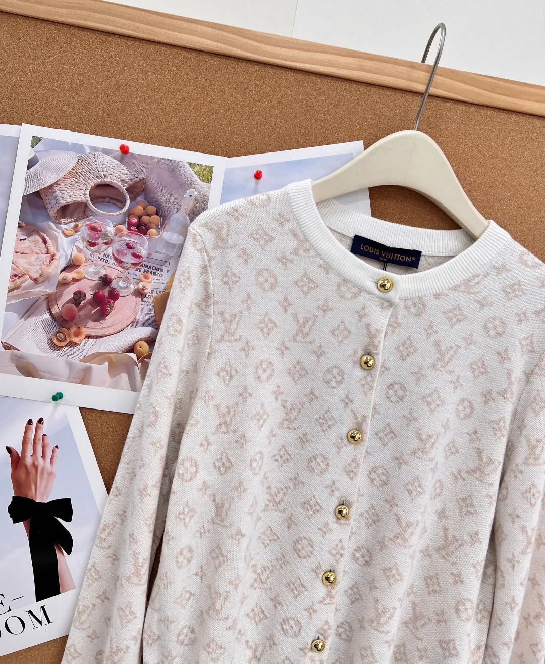 Women's Jumpers And Sweaters LOUIS VUITTON 18030950