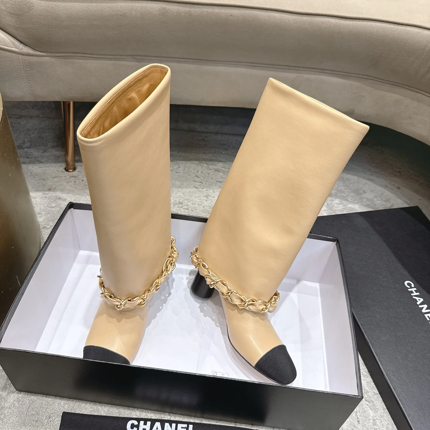 Women's Boots CHANEL 18154575