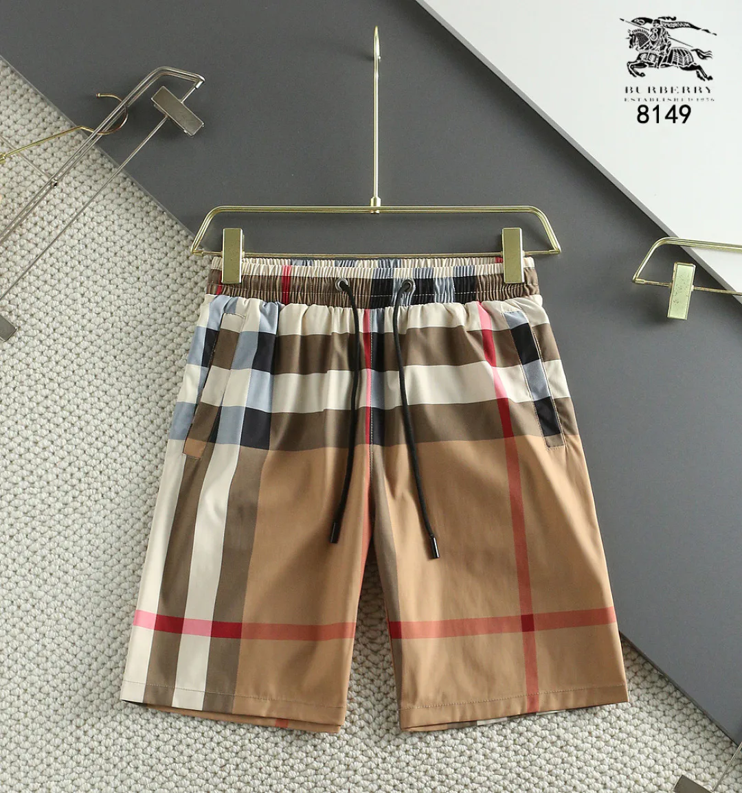 Men's Shorts BURBERRY 18000495