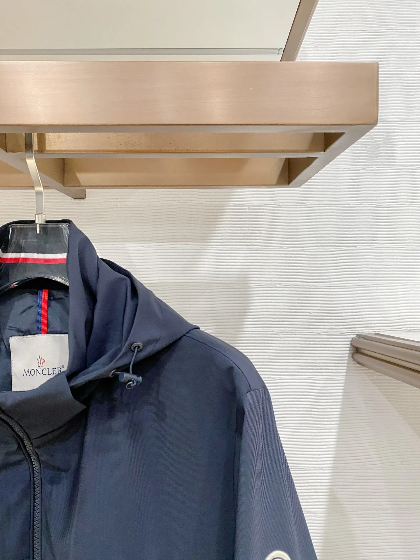 Men's Jackets And Down Jackets MONCLER 17993082